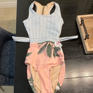 Albion Island Fever LIKE NEW-WORN ONCE one piece bathing suit. Size XS